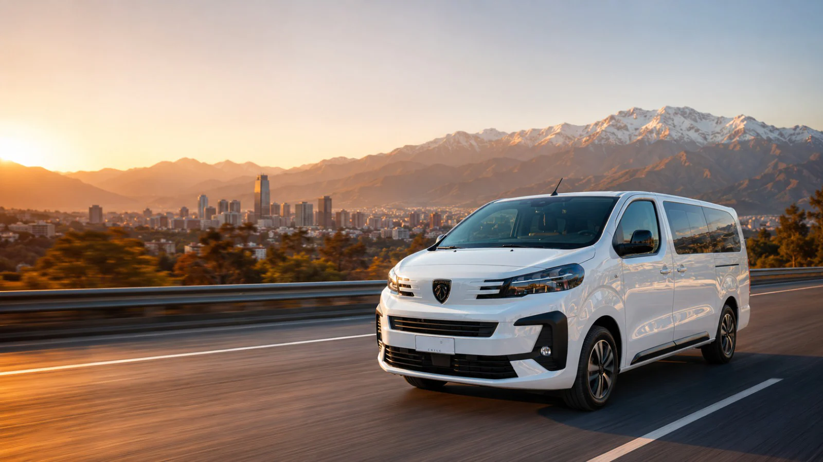 Peugeot Traveller blanco de GIANECTOUR preparado para un traslado privado